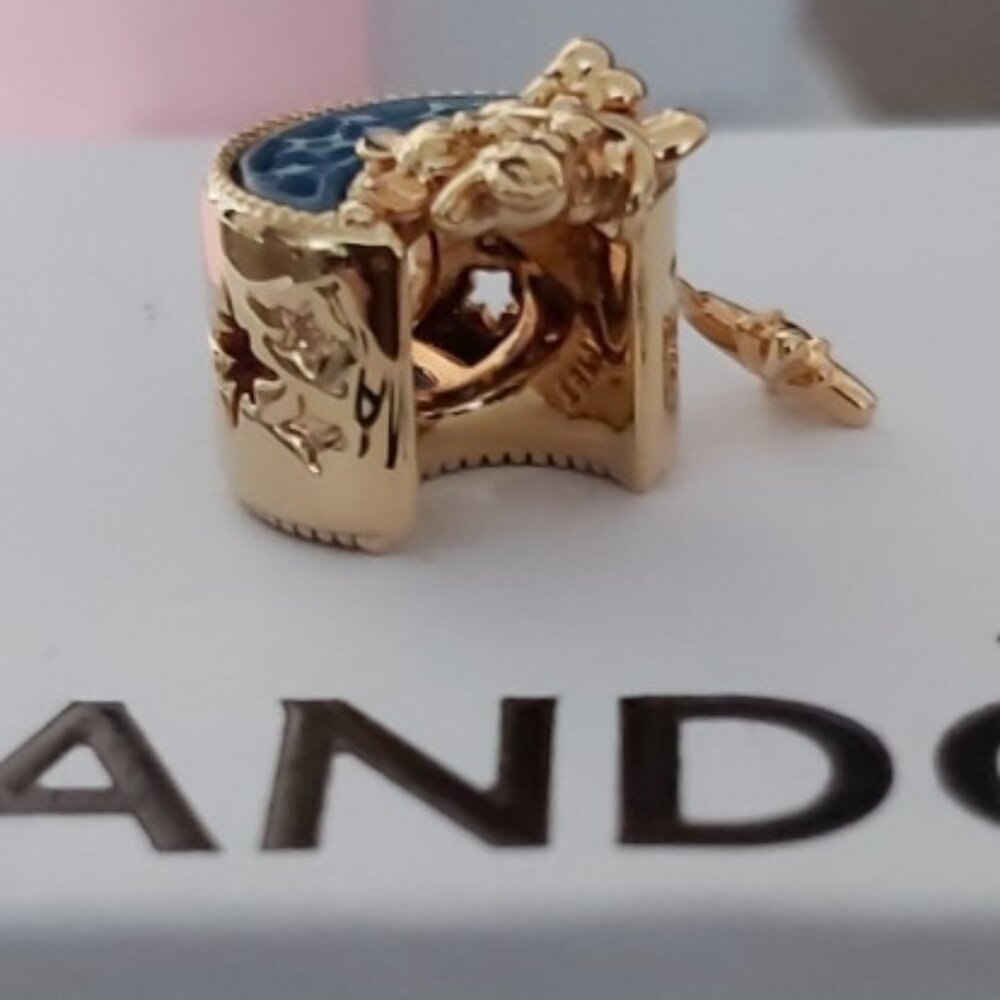 PANDORA *Retired* Sterling Silver & 14K Gold-Plated Disney Mickey & Minnie - Picture 8 of 16